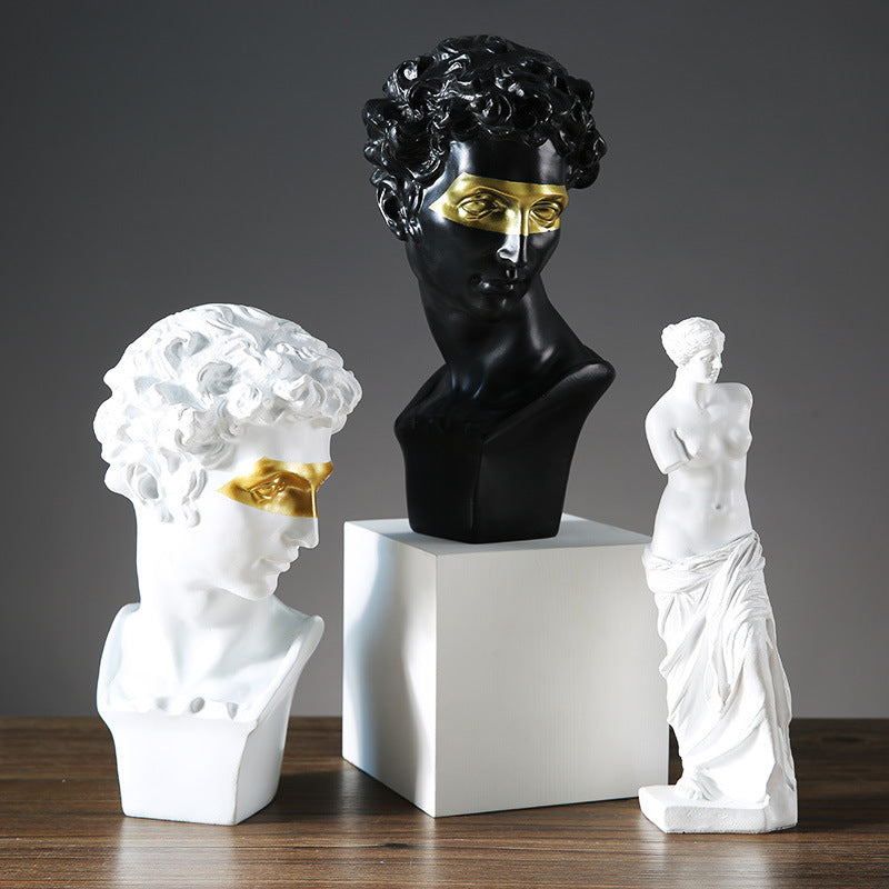 The Golden Gaze Bust2